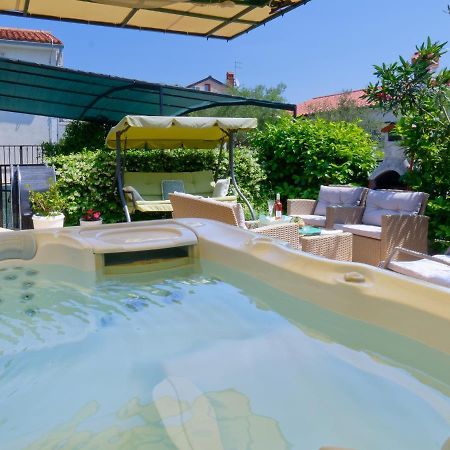 Holiday Home Nevena By Rent Istria Buje Exterior foto