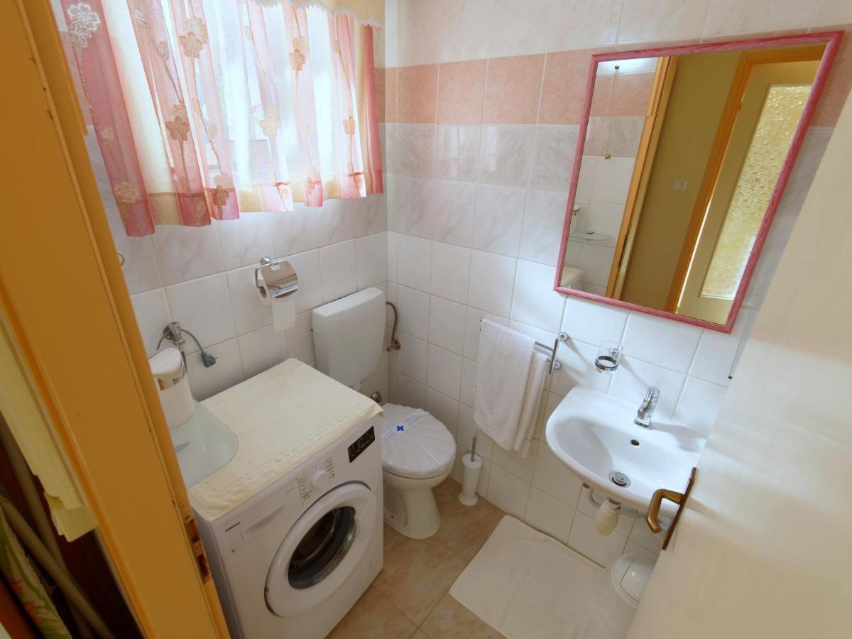 Holiday Home Nevena By Rent Istria Buje Exterior foto