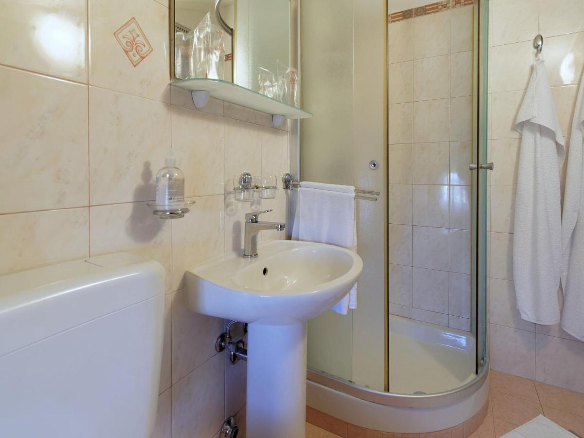 Holiday Home Nevena By Rent Istria Buje Exterior foto
