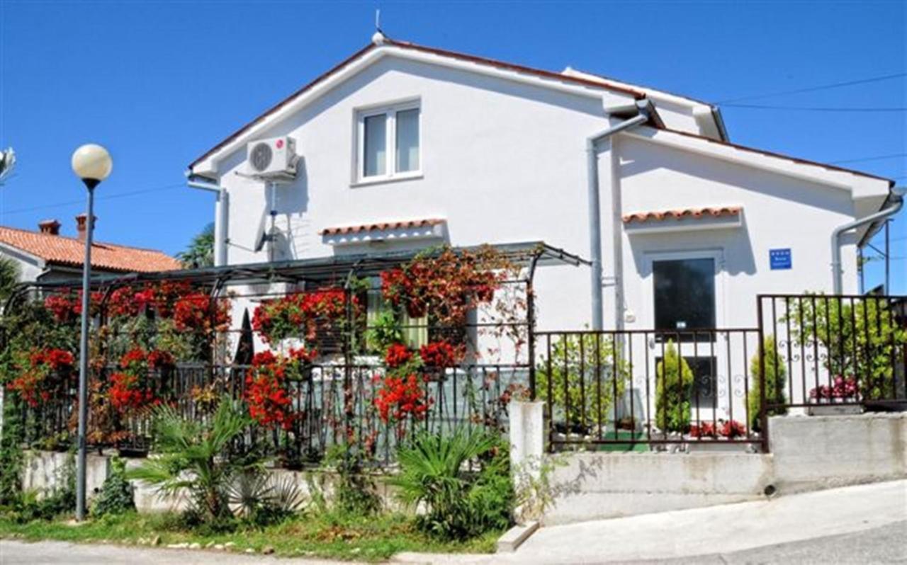 Holiday Home Nevena By Rent Istria Buje Exterior foto